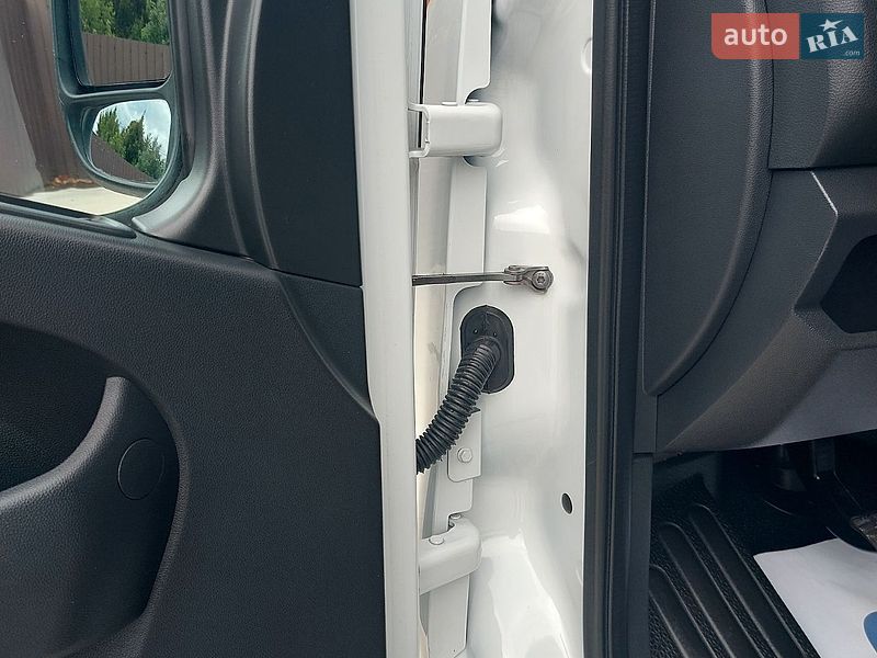 Вантажний фургон Renault Master 2022 в Млиніві фото 34 Вантажний фургон Renault Master 2022 в Млиніві
