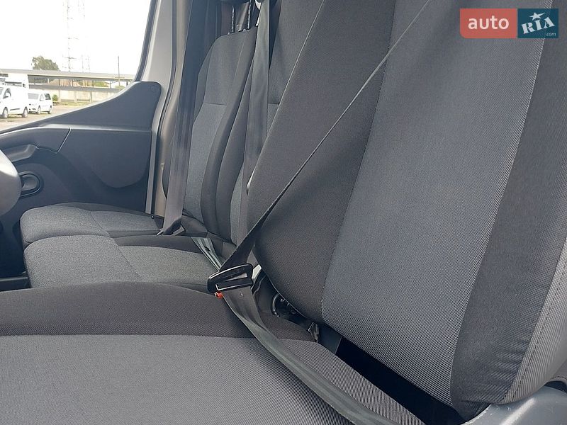 Вантажний фургон Renault Master 2022 в Млиніві фото 36 Вантажний фургон Renault Master 2022 в Млиніві