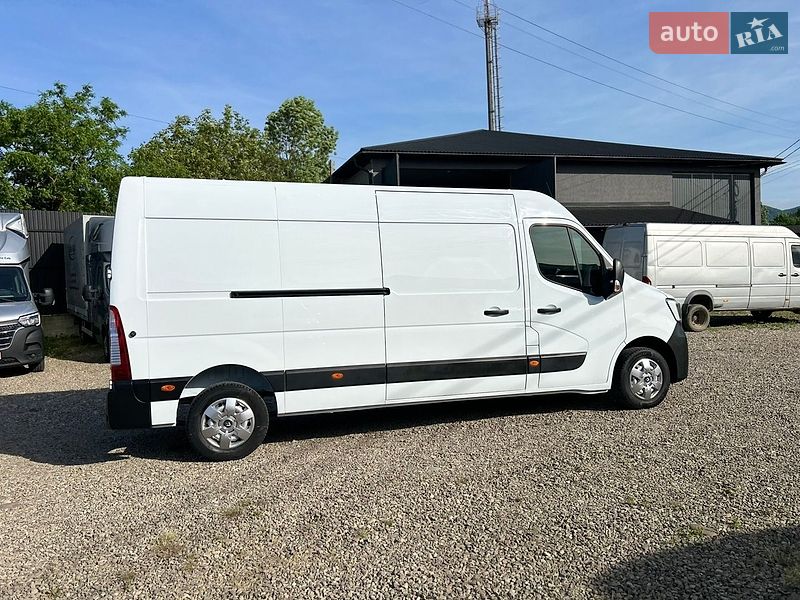 Вантажний фургон Renault Master 2022 в Хусті