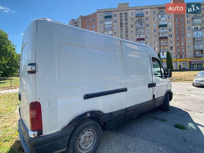 Грузовой фургон Renault Master 2000 в Каменец-Подольском