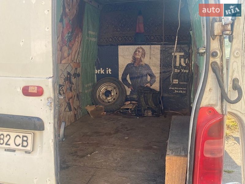 Грузовой фургон Renault Master 2000 в Каменец-Подольском