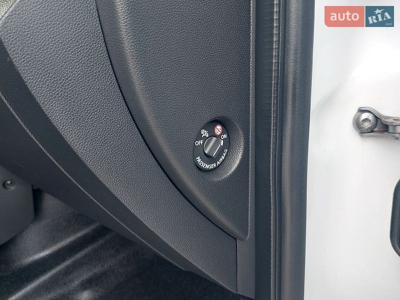 Вантажний фургон Renault Master 2021 в Млиніві