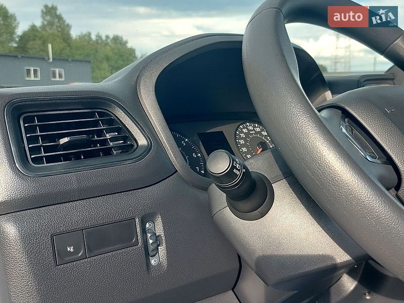 Вантажний фургон Renault Master 2021 в Млиніві