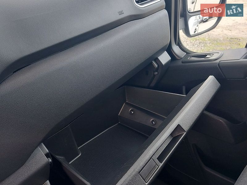 Вантажний фургон Renault Master 2021 в Млиніві