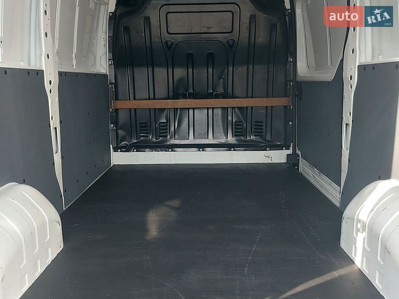 Вантажний фургон Renault Master 2021 в Млиніві