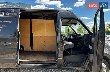Вантажний фургон Renault Master 2016 в Львові