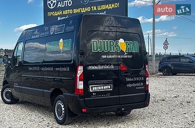 Вантажний фургон Renault Master 2016 в Львові