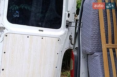 Грузовой фургон Renault Master 2006 в Одессе