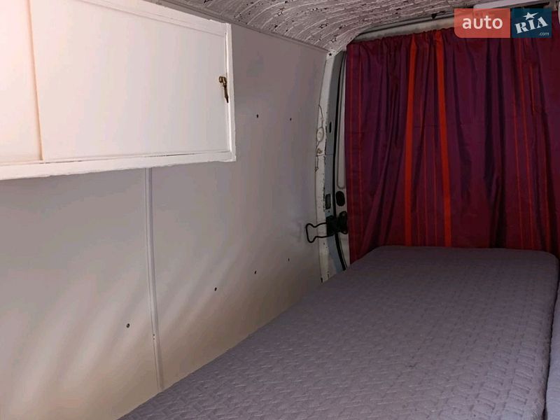 Грузовой фургон Renault Master 2006 в Одессе