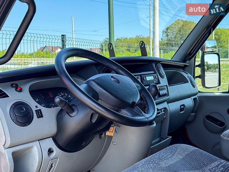 Дом на колесах Renault Master 2006 в Ровно