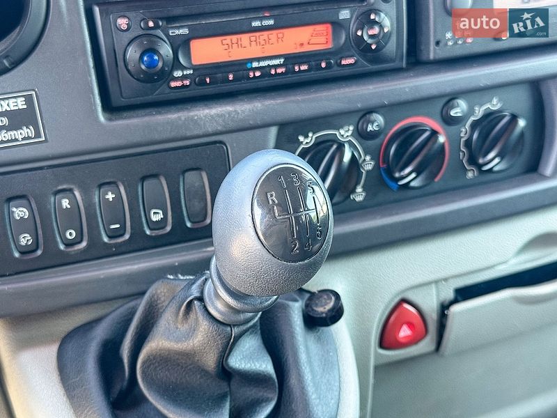Дом на колесах Renault Master 2006 в Ровно