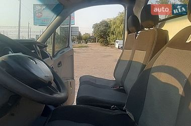 Вантажний фургон Renault Master 2004 в Рівному