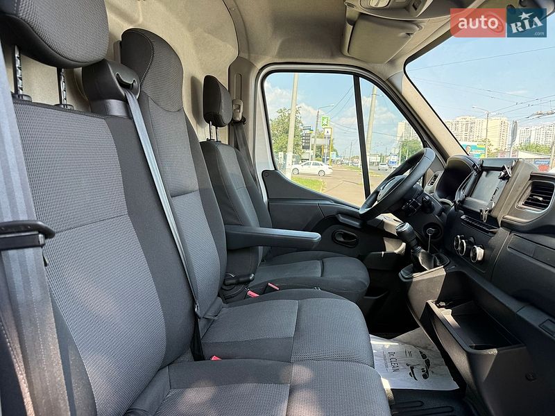 Вантажний фургон Renault Master 2022 в Одесі