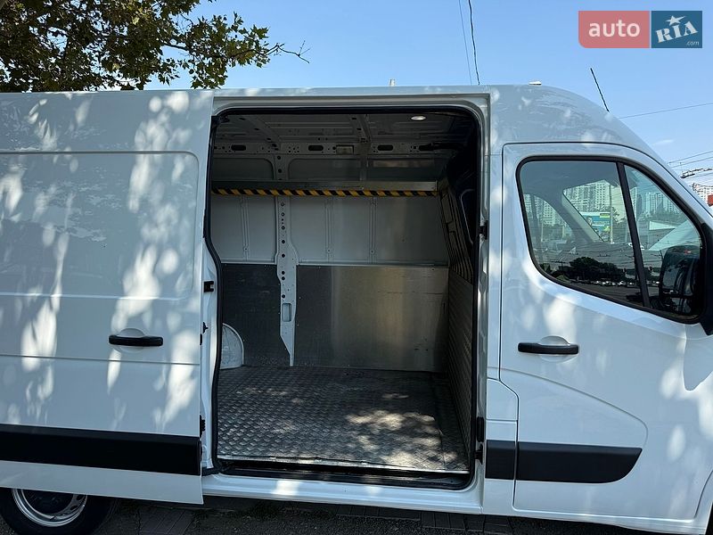 Вантажний фургон Renault Master 2022 в Одесі