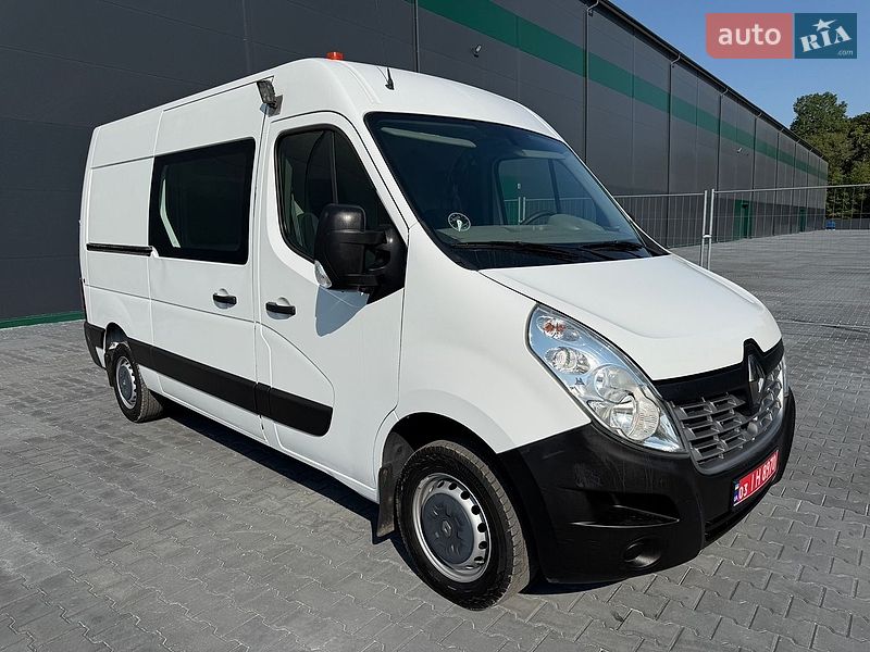 Грузовой фургон Renault Master 2015 в Тернополе
