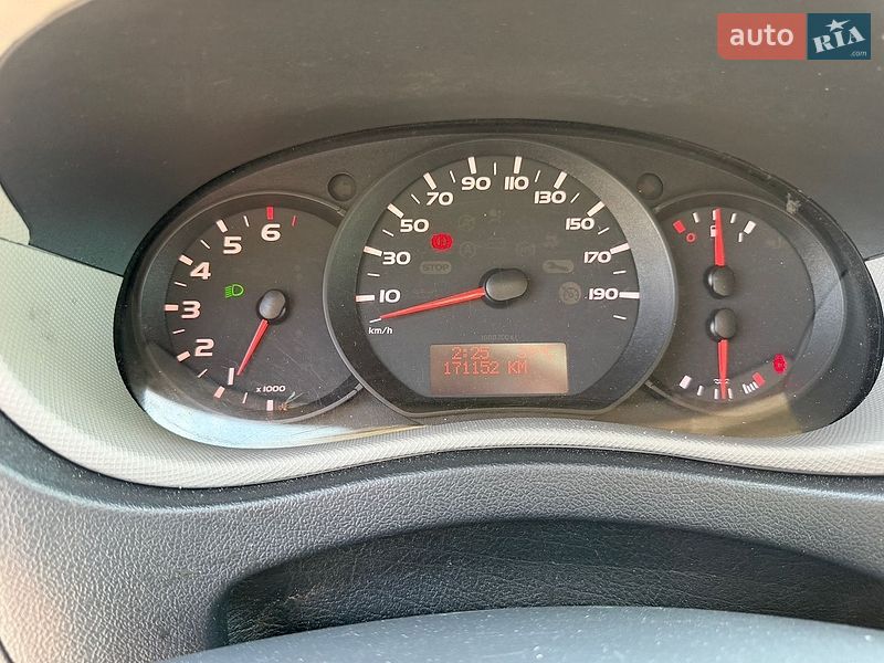 Вантажний фургон Renault Master 2015 в Тернополі