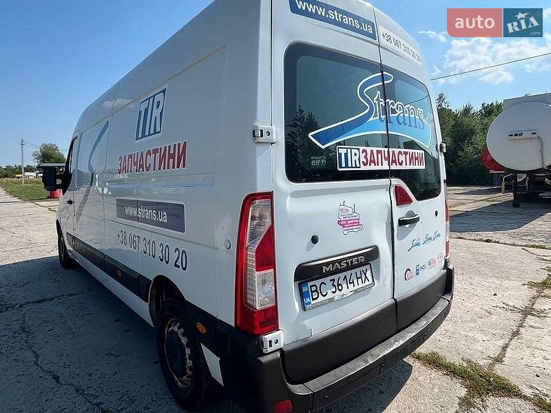 Вантажний фургон Renault Master 2014 в Львові