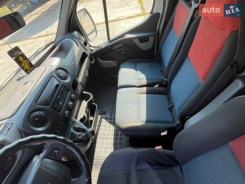 Вантажний фургон Renault Master 2014 в Львові