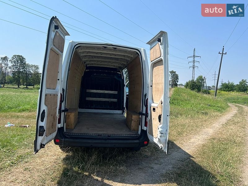 Вантажний фургон Renault Master 2018 в Стрию