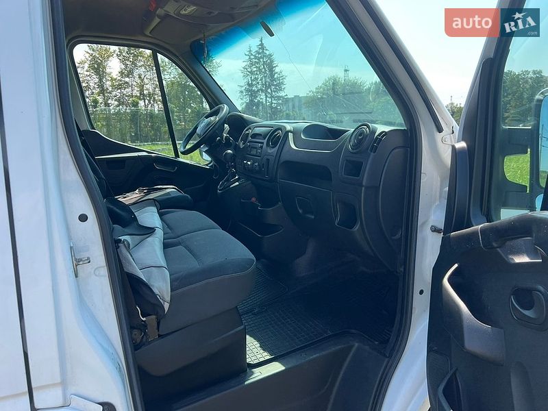 Вантажний фургон Renault Master 2018 в Стрию