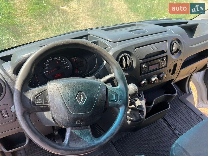 Вантажний фургон Renault Master 2018 в Стрию