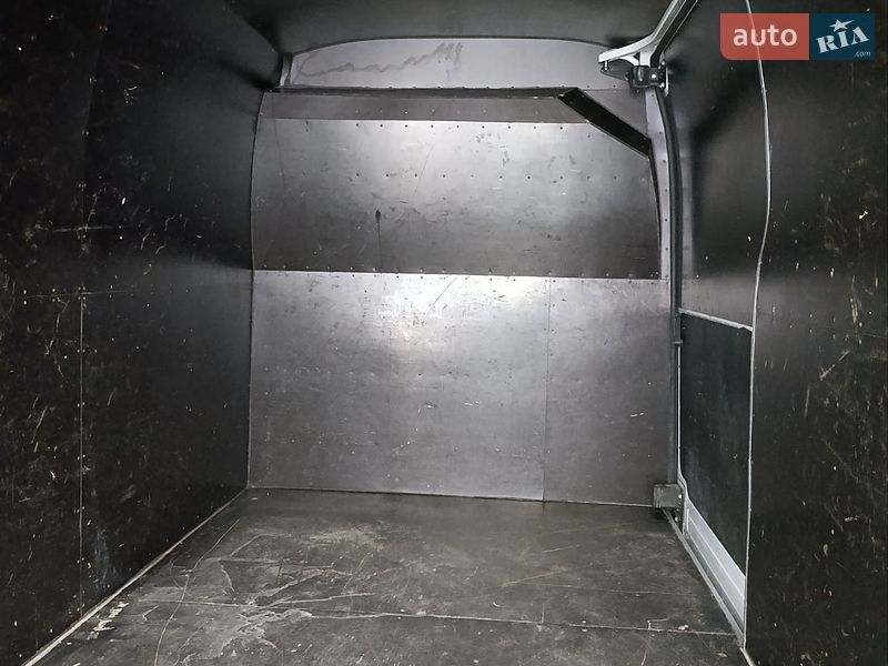 Грузовой фургон Renault Master 2011 в Могилев-Подольске