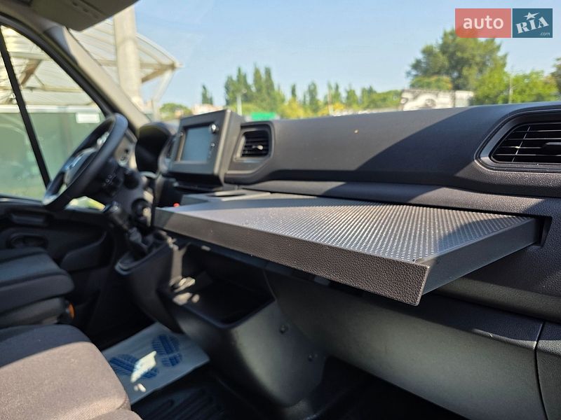 Грузовой фургон Renault Master 2022 в Одессе