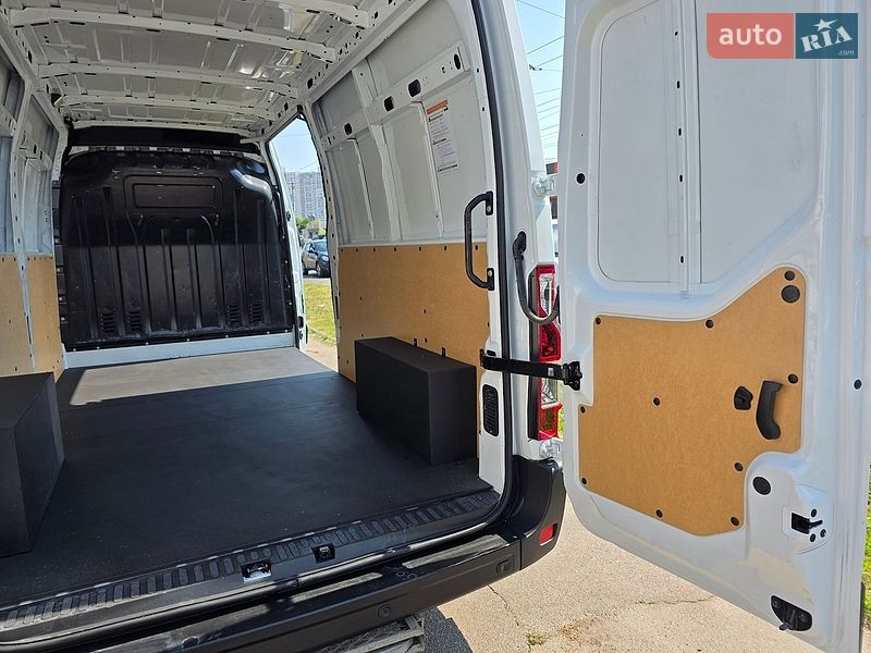 Грузовой фургон Renault Master 2022 в Одессе