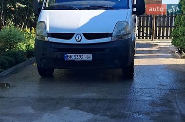 Грузовой фургон Renault Master 2008 в Вараше