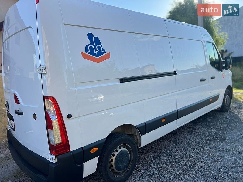 Вантажний фургон Renault Master 2022 в Львові