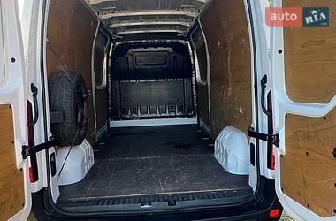 Вантажний фургон Renault Master 2022 в Львові