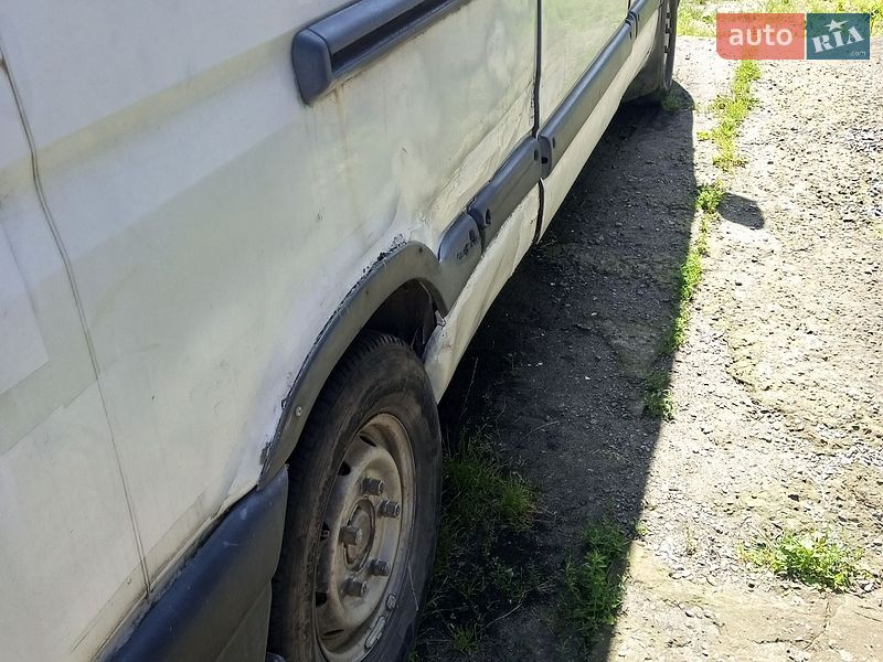 Минивэн Renault Master 2000 в Буче
