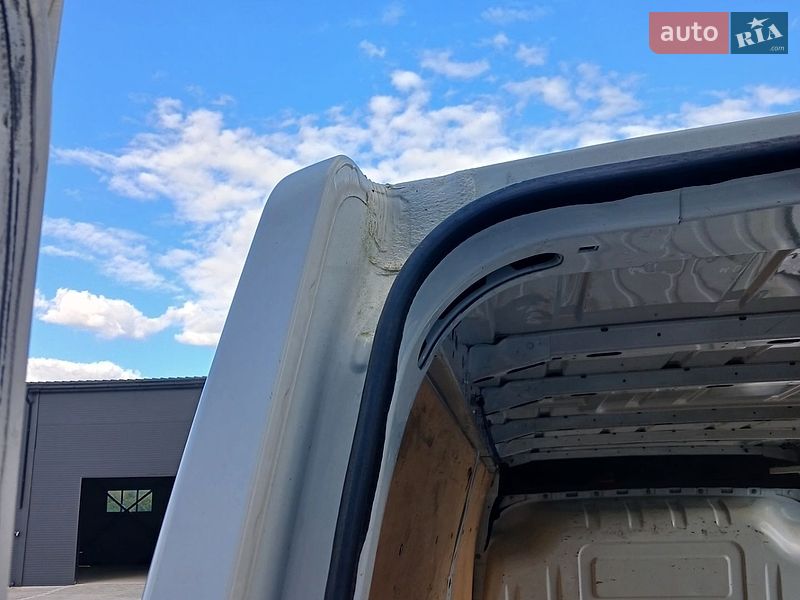 Грузовой фургон Renault Master 2013 в Теребовле