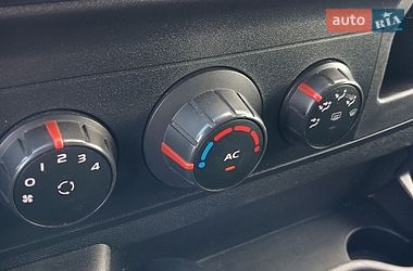 Грузовой фургон Renault Master 2013 в Теребовле