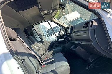 Тентованый Renault Master 2023 в Хусте