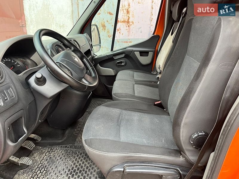 Грузовой фургон Renault Master 2018 в Львове