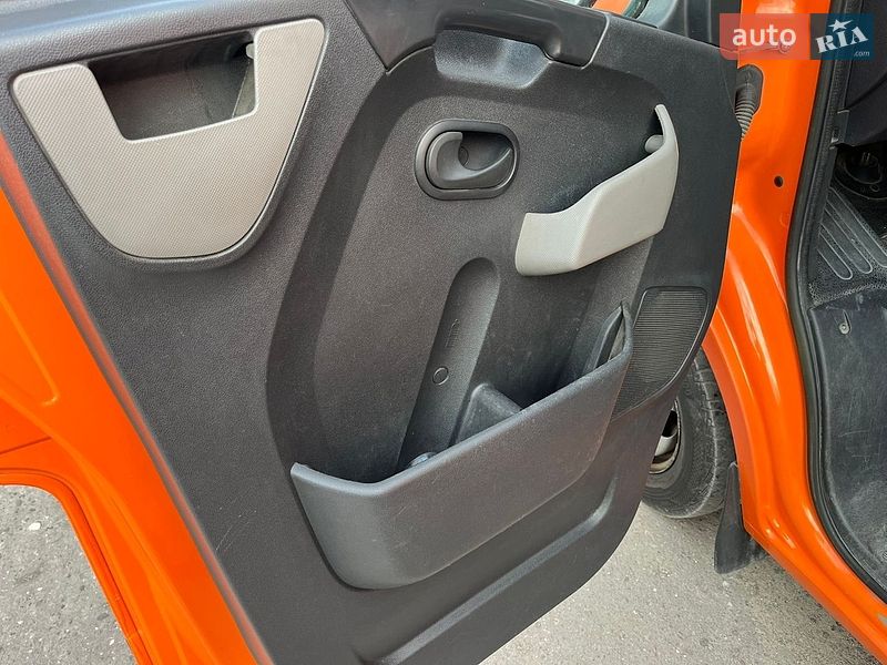 Грузовой фургон Renault Master 2018 в Львове