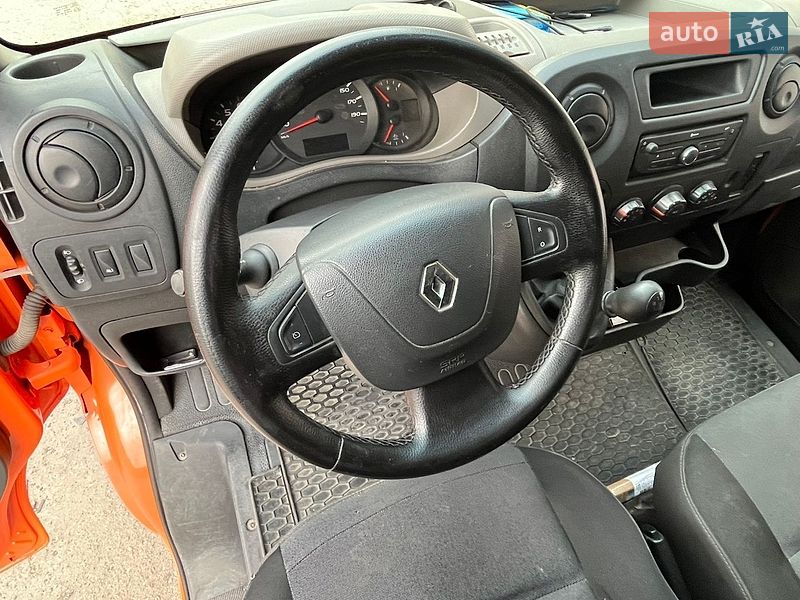 Грузовой фургон Renault Master 2018 в Львове