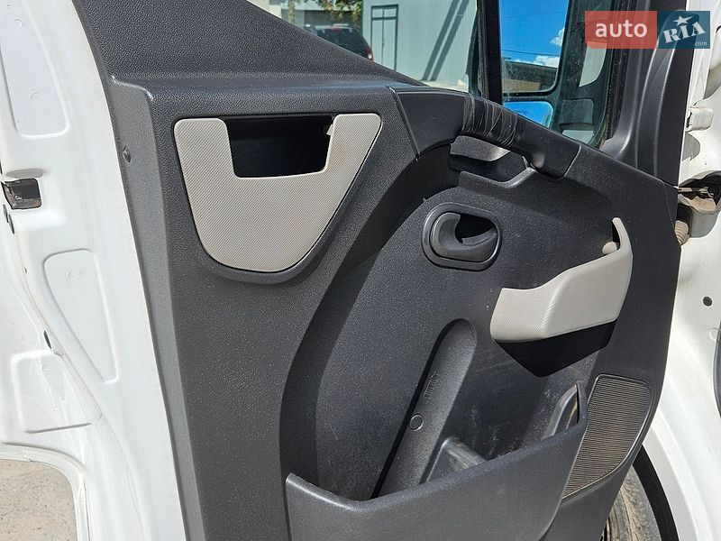 Грузовой фургон Renault Master 2017 в Ивано-Франковске