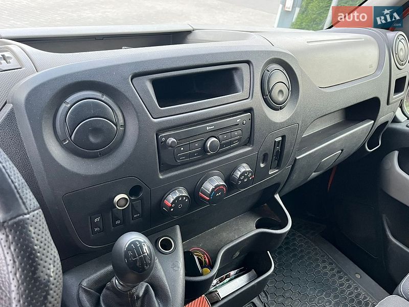 Грузовой фургон Renault Master 2018 в Львове