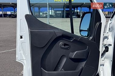 Вантажний фургон Renault Master 2022 в Дніпрі