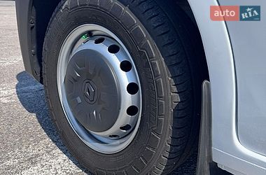 Вантажний фургон Renault Master 2022 в Дніпрі