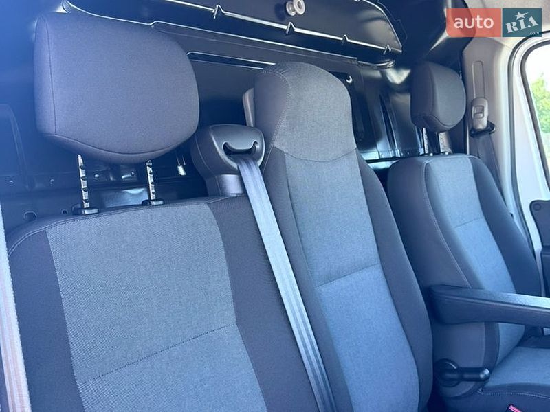 Вантажний фургон Renault Master 2022 в Дніпрі
