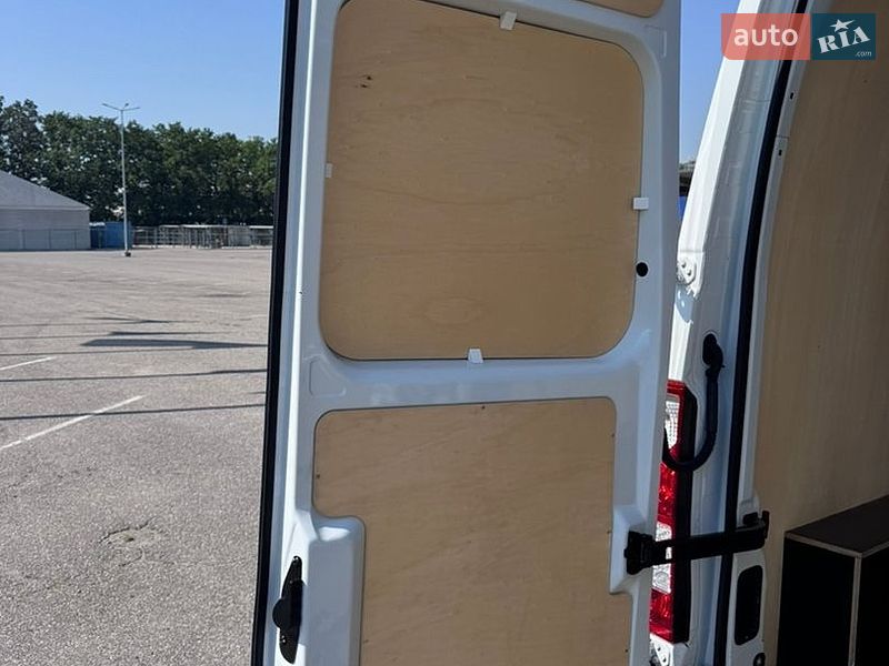 Вантажний фургон Renault Master 2022 в Дніпрі