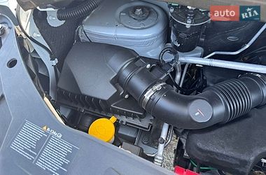 Вантажний фургон Renault Master 2022 в Дніпрі