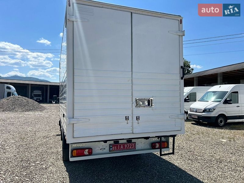 Грузовой фургон Renault Master 2018 в Хусте