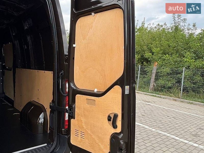 Вантажний фургон Renault Master 2020 в Дубні