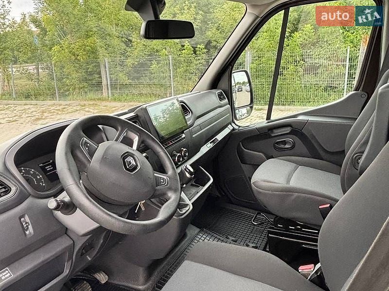 Вантажний фургон Renault Master 2020 в Дубні