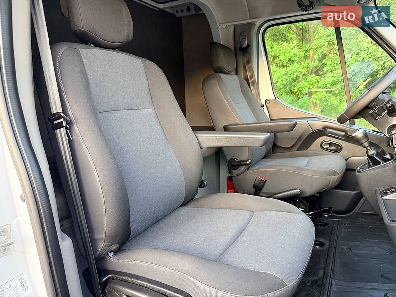 Тентованый Renault Master 2022 в Киеве