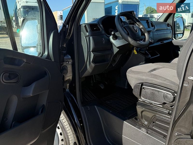 Вантажний фургон Renault Master 2021 в Львові